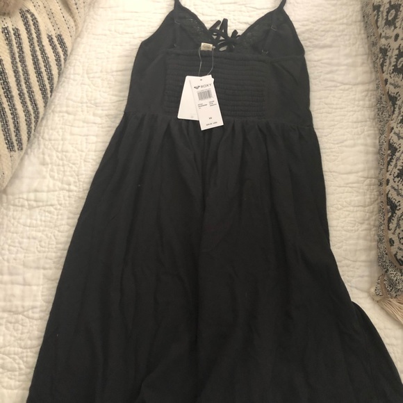 Black Roxy sundress - Picture 3 of 3